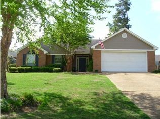 1016 Cobblestone Pl, Brandon, MS 39042