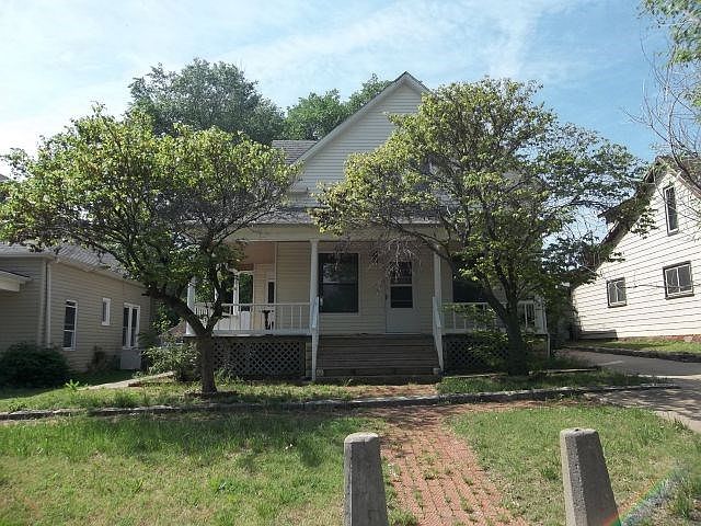 1st image of 306 E Harvey Ave