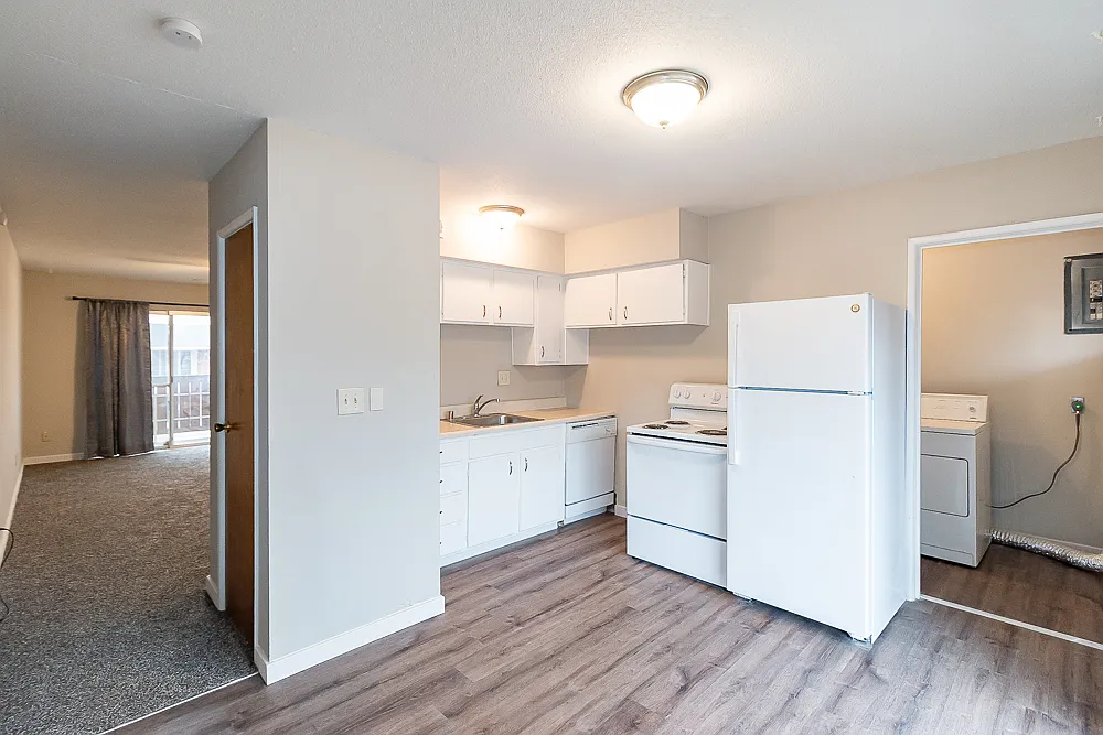 2 bed, 900 sqft, $800 — Photo 3