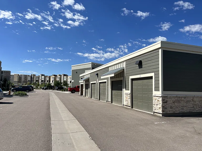 Ridge at Castle Rock Apartments — Photo 19