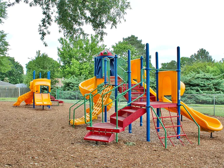 5168 Settlers Park Dr — Photo 4