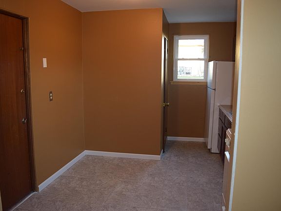 5th image of 5127 Edgewood Ave N APT 2
