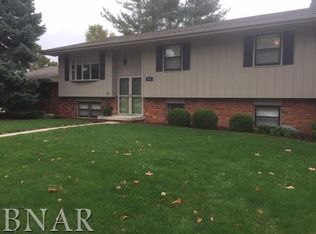 114 Hammitt Dr, Normal, IL 61761