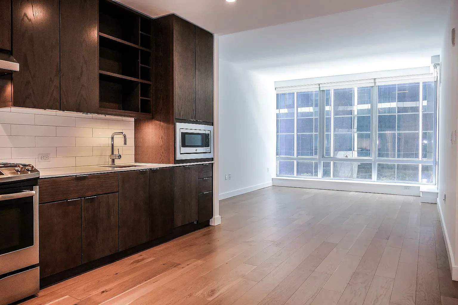 225 East 39th Street — Photo 2