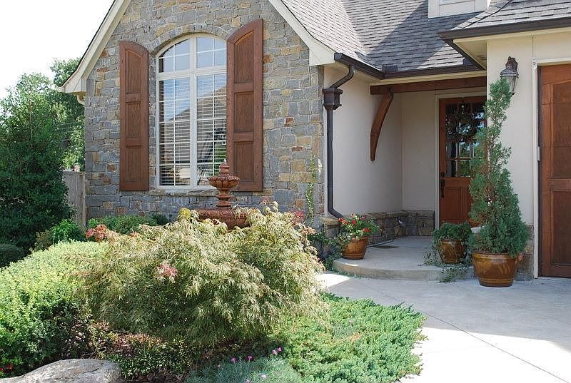 Stone and Stucco Exterior