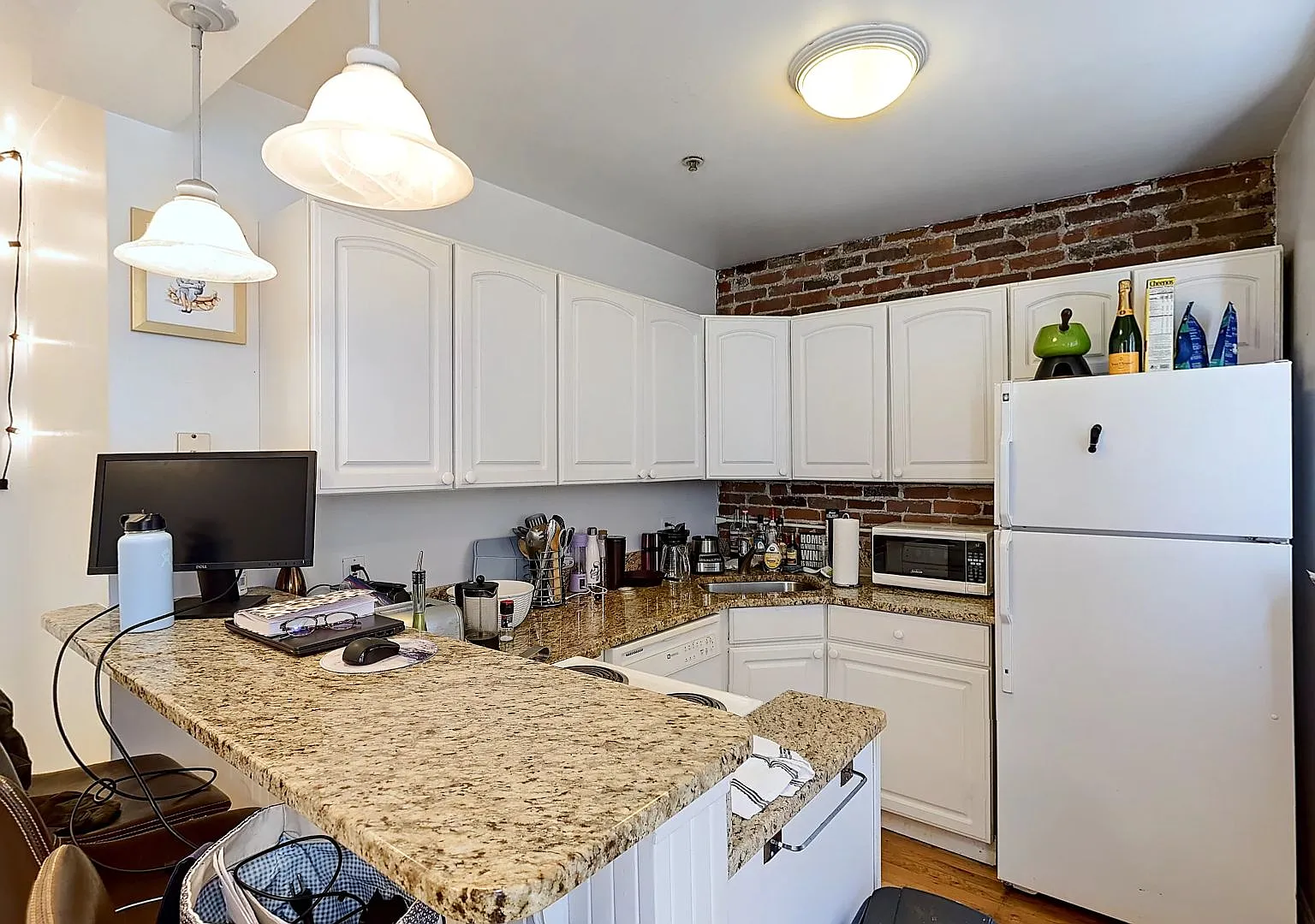 Amazinggg 2 Bed In The North End — Photo 3