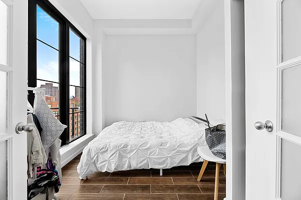 Rented by REAL New York | media 23