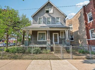 3754 W Sunnyside Ave, Chicago, IL 60625
