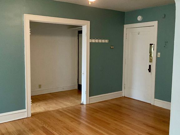 4th image of 1534 N Humboldt Ave APT 7