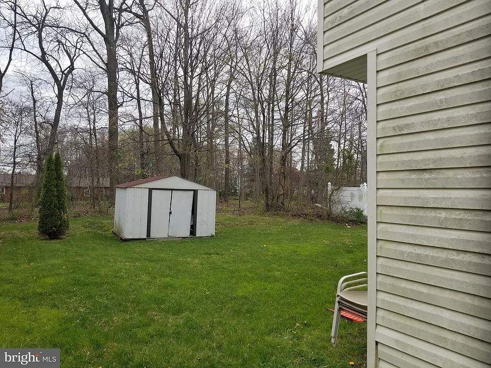 2nd image of 111 N Katrin Cir