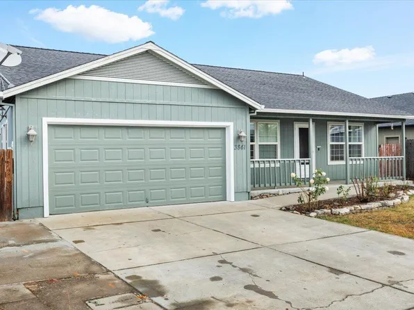 3841 Valley Meadows Dr, White City, OR 97503