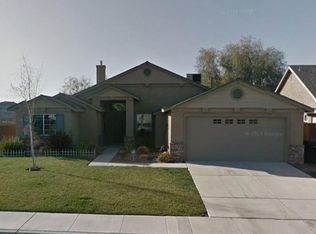 3262 Fountain Plaza Ct, Hanford, CA 93230