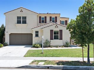 826 E McKeller Ct, Azusa, CA 91702