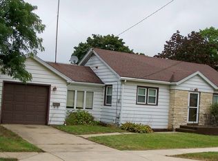 836 W Empire, Freeport, IL 61032