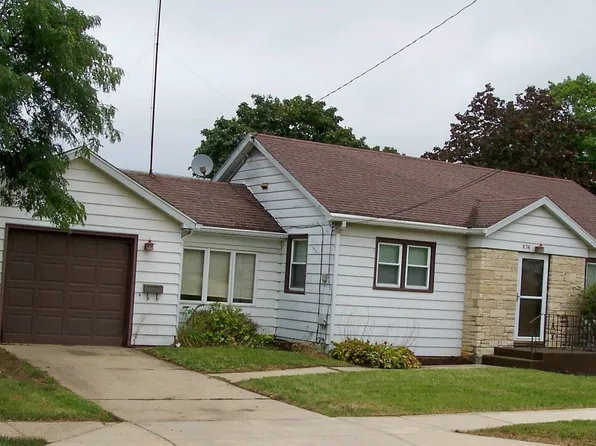 836 W Empire, Freeport, IL 61032