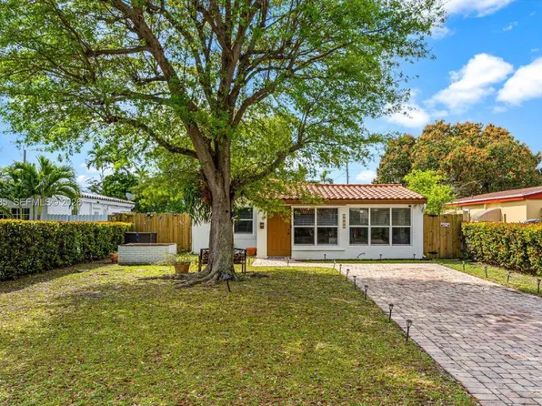 1482 NE 175th St, North Miami Beach, FL 33162