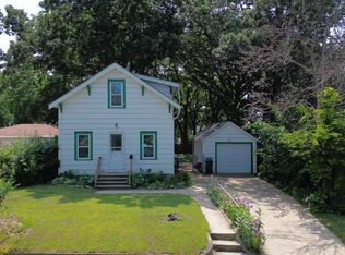 904 14th Ave NE, Austin, MN 55912