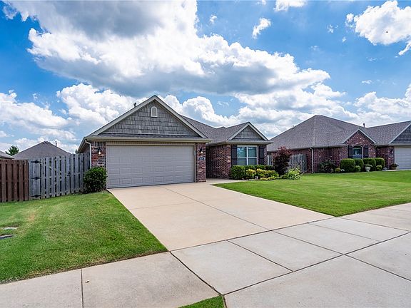 3rd image of 4431 W Wales Dr