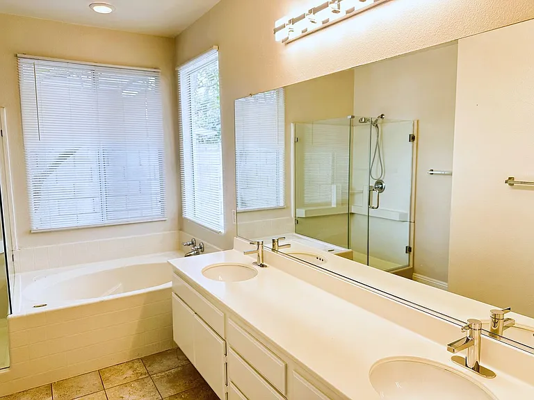 13321 Heritage Way — Photo 18