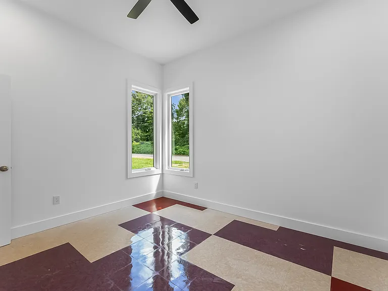 116 Walker St #B — Photo 3