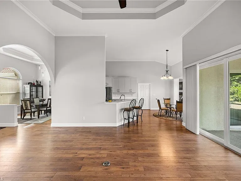 9882 El Greco Cir — Photo 11