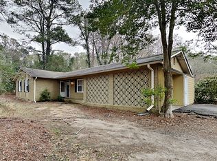 5390 Feldwood Rd, Atlanta, GA 30349
