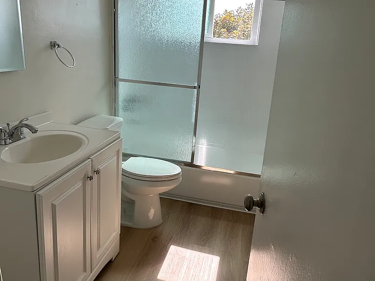 STP Properties — Photo 2
