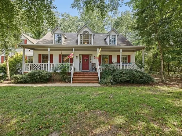 23261 Tara Ct, Carrollton, VA 23314