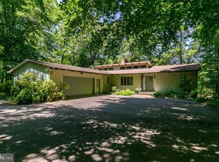 931 Cox Rd, Moorestown, NJ 08057