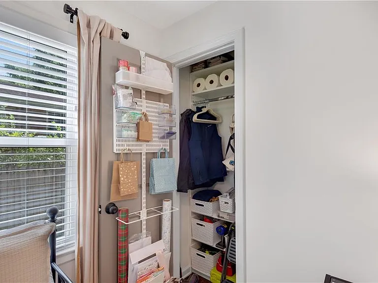 2481 McCurdy Way — Photo 25