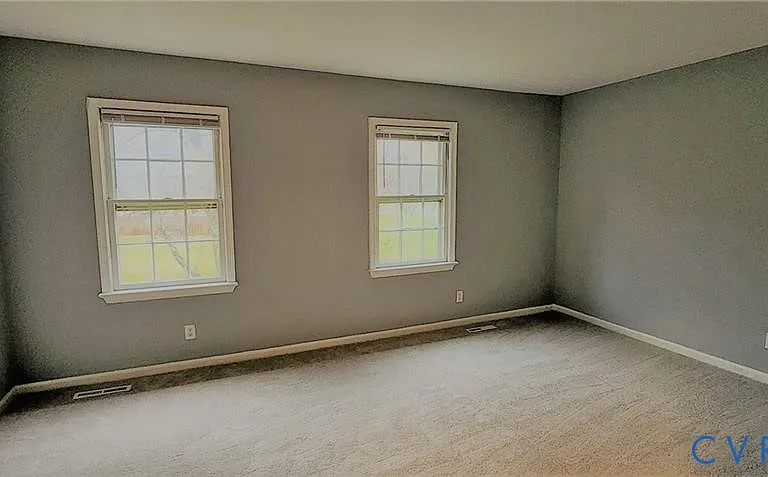 202 Newstead Dr — Photo 10