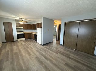3205 8th St APT 2, Marion, IA 52302