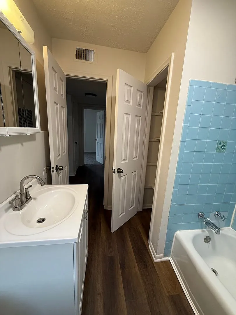Affordable Apartment Community Comfortable Living in a Convenient Location — Photo 4