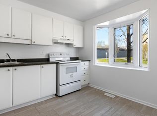 1998 Beaconwood Dr #4B-1BA-1449SQFT, Ottawa, ON K1J8M4