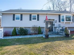 3348 Quinlan St, Yorktown Heights, NY 10598