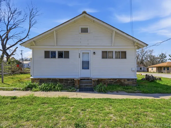 123 N 7th St, Barnsdall, OK 74002