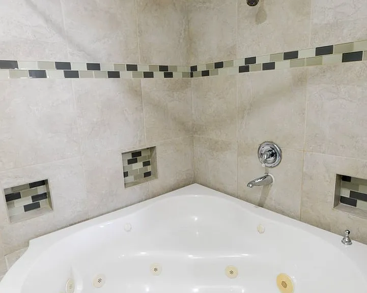 2501 S El Camino Real #202 — Photo 18