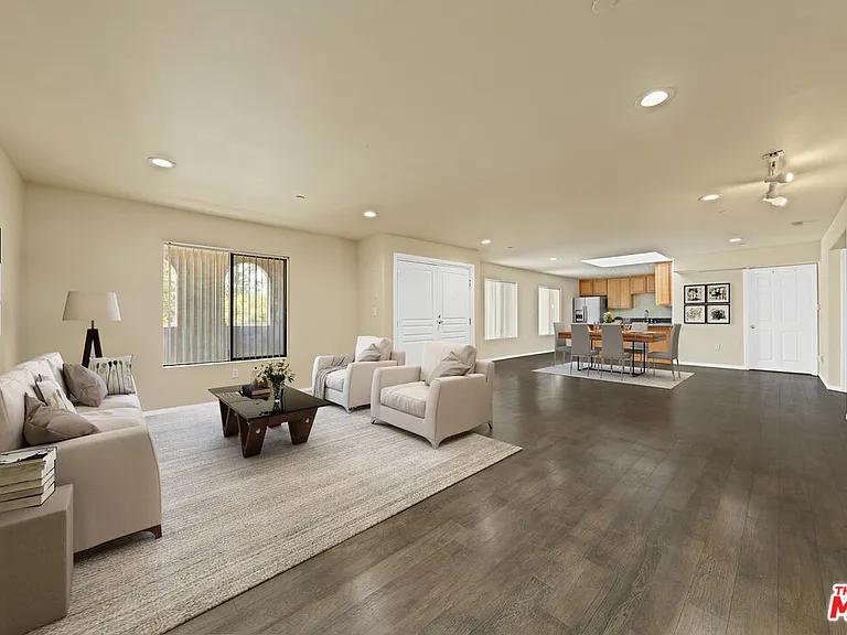 6815 Baird Ave #5 — Photo 1
