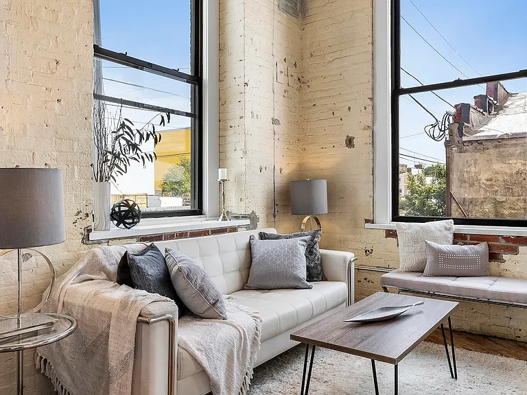 Westmoreland Lofts — Photo 14