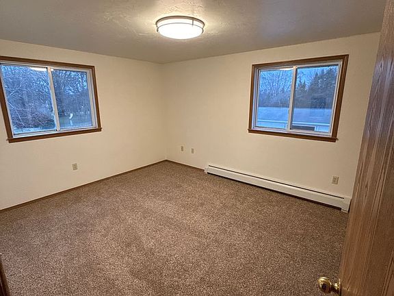 4th image of 700 Fairway Dr #5