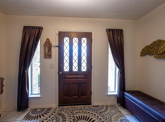 5th image of 2729 Westridge Dr