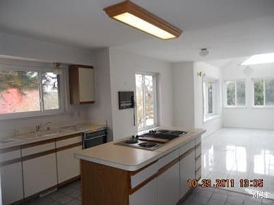 2nd image of 18292 Yorkshire Dr