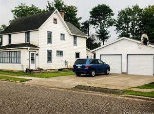 720 Maurice St, Ishpeming, MI 49849