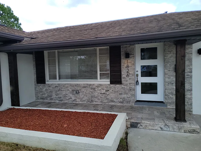 1826 Oregon Ave NE — Photo 3