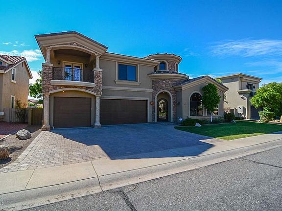2nd image of 5711 W Arrowhead Lakes Dr