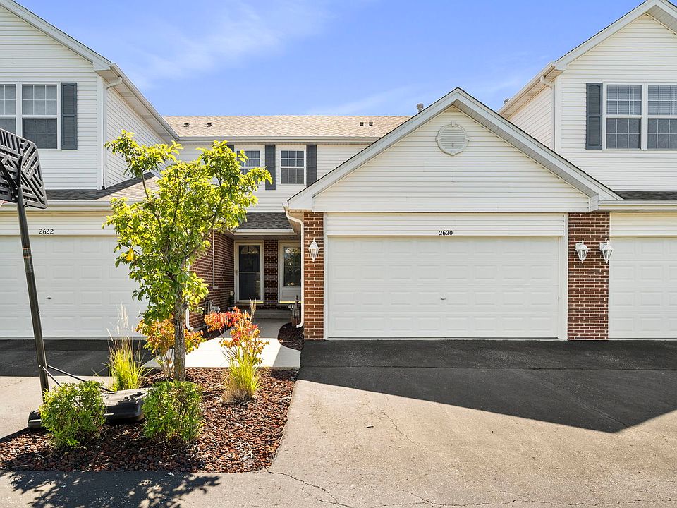1st image of 2620 Foxwood Dr