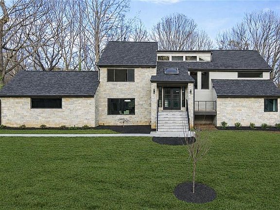 2nd image of 250 Bruton Way