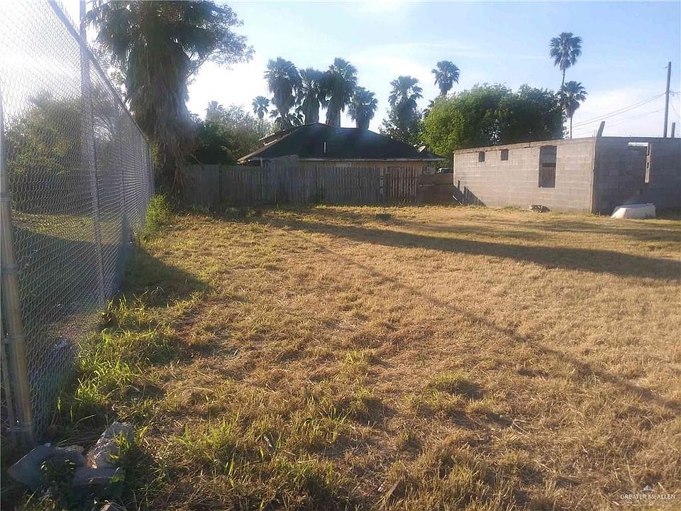 1st image of 11008 Hernandez Dr