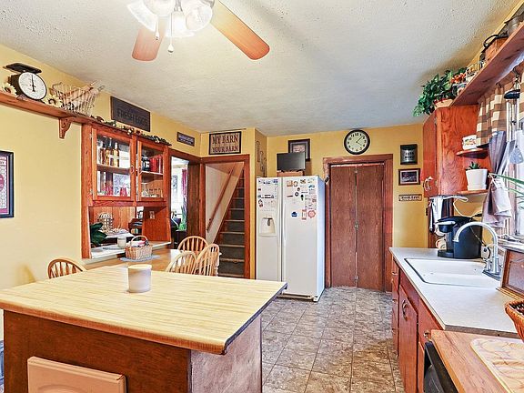 4th image of 2115 Cottonwood Rd
