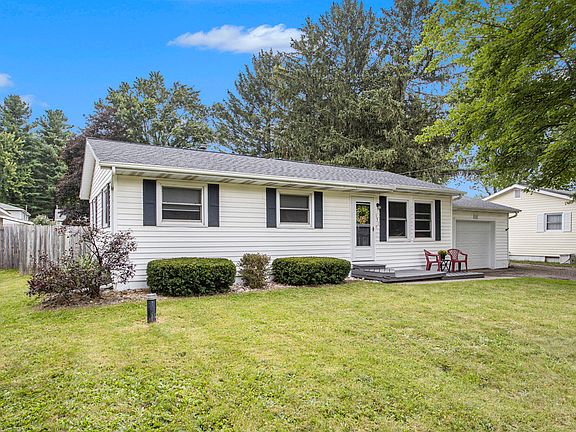 4th image of 151 Dundee Dr